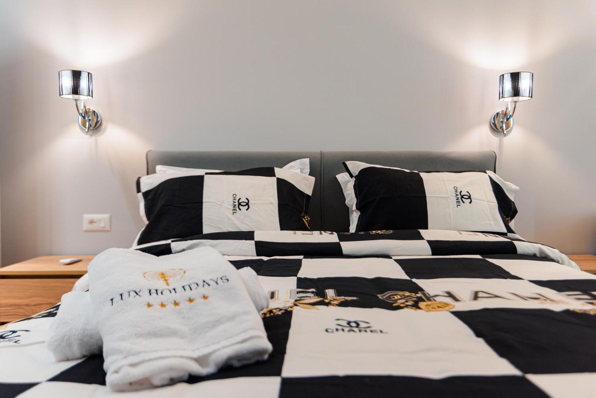 Lux Holidays Дуррес Экстерьер фото